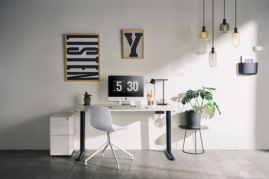 電動昇降デスクのメリットとデメリットは?昇降デスクのよくある疑問と購入時の注意点